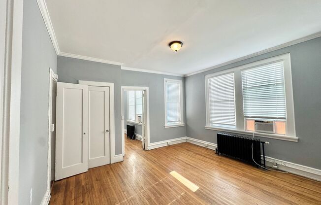 2 beds, 1 bath, $1,375, Unit 311