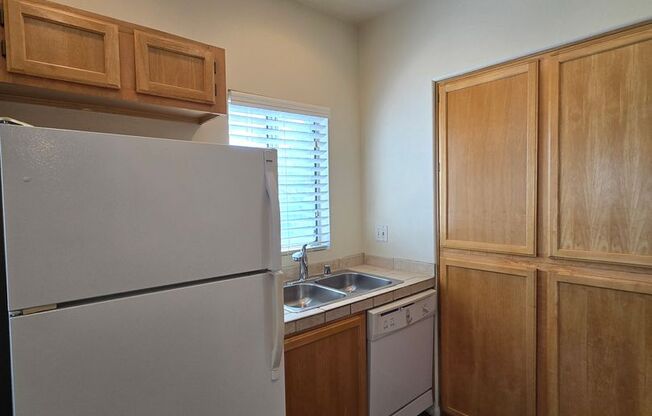 2 beds, 2 baths, $1,550, Unit # 103