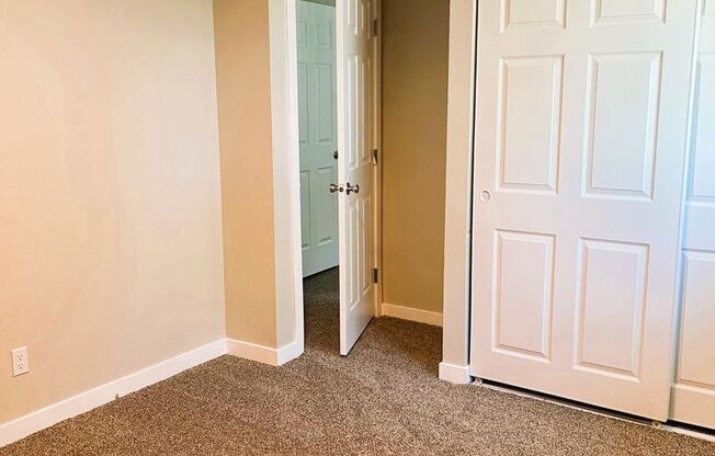 2 beds, 1 bath, 830 sqft, $1,435, Unit P-248