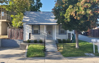 Move In Special! Central Roseville Bungalow 2 bedroom 1 Bathroom, Street Parking, Shed, No Yard