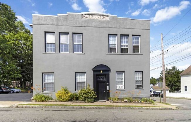51 BERRY ST