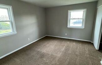 3 beds, 1.5 baths, $990, Unit #2