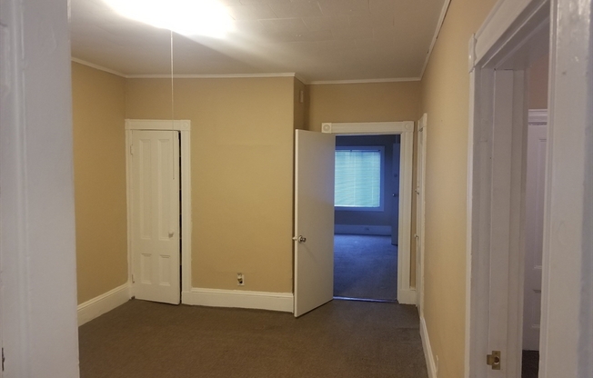 1 bed, 1 bath, 900 sqft, $2,000, Unit 1