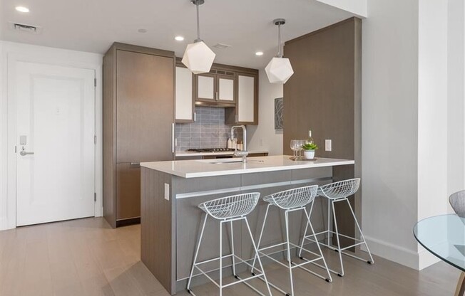 1 bed, 1 bath, 795 sqft, $4,445, Unit 10H