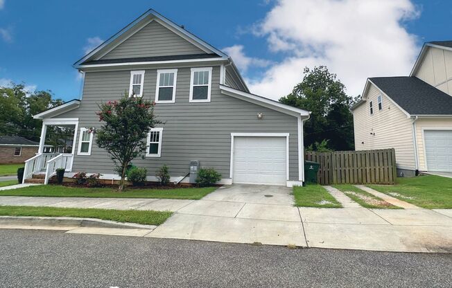 Greenville's West End, 3 BR, 2.5 BAs, Fenced Backyard, with a 1 Car Garage