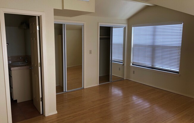 1 bed, 2 baths, 850 sqft, $1,045, Unit Cliff 254