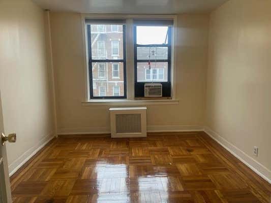 25 59 33 ST