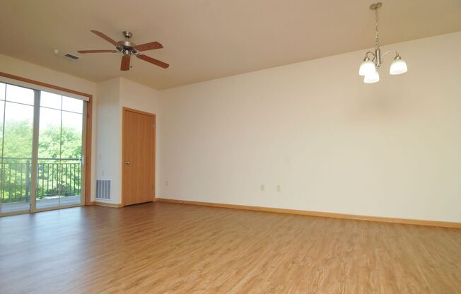 1 bed, 1 bath, 840 sqft, $1,400, Unit 310