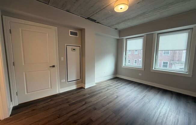 2 beds, 2 baths, 908 sqft, $3,500, Unit 952-211