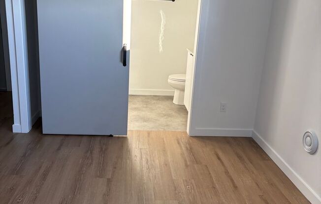 Studio, 1 bath, 264 sqft, $1,306, Unit 609