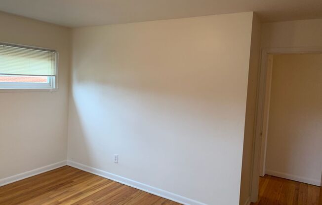 Well Kept Duplex in the Shaler Area
