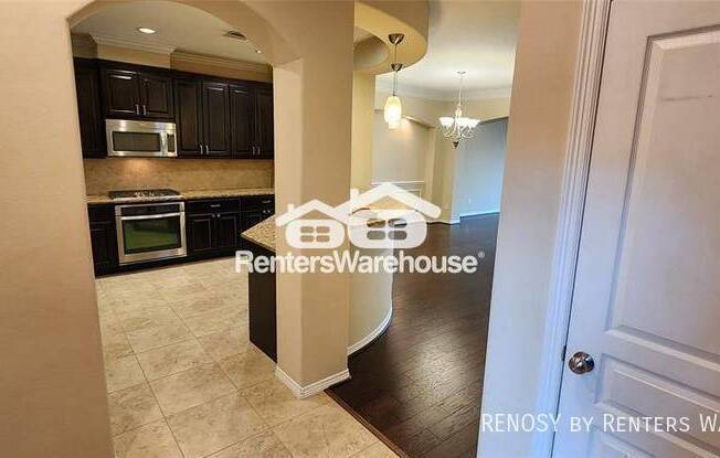 829 W 26 ST