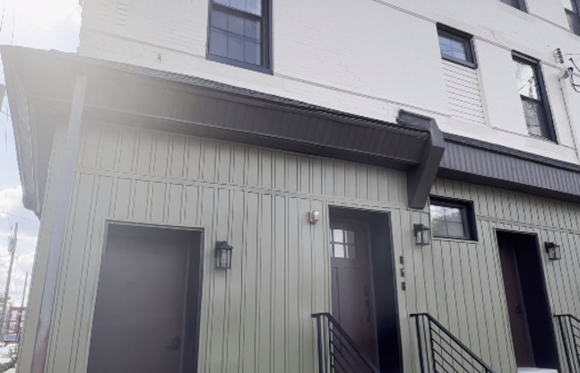1720 N 24 ST