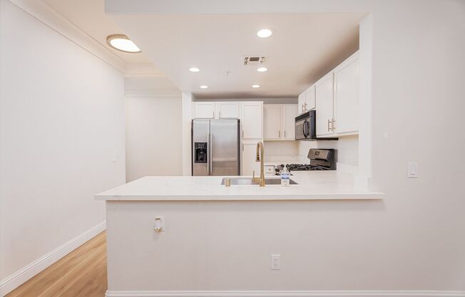 2 beds, 2 baths, $2,350