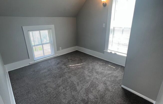 3 beds, 1 bath, $1,350