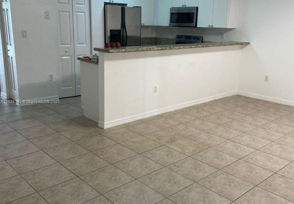 4911 SW 140th Ter