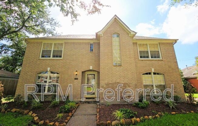 2502 FAIRWIND DR