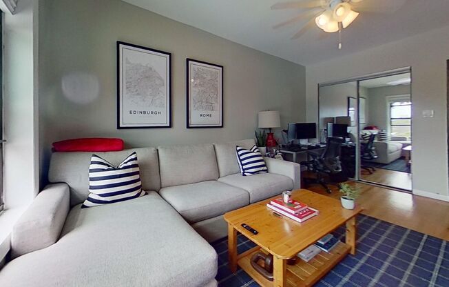 1 bed, 1 bath, 520 sqft, $2,400, Unit 707