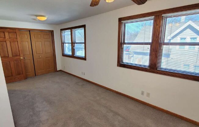 1103 S 86 ST