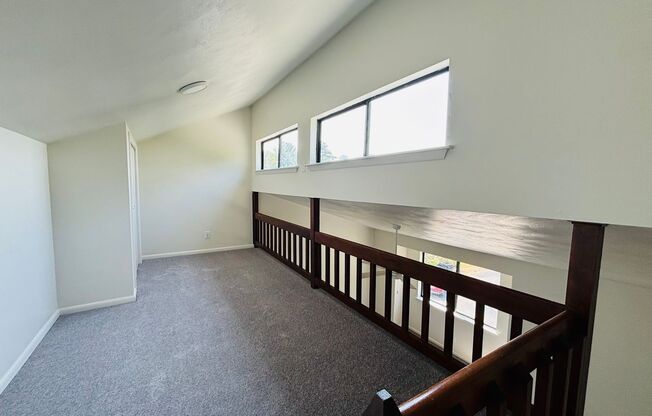 2 Bedroom, 2.5 Bath Townhouse