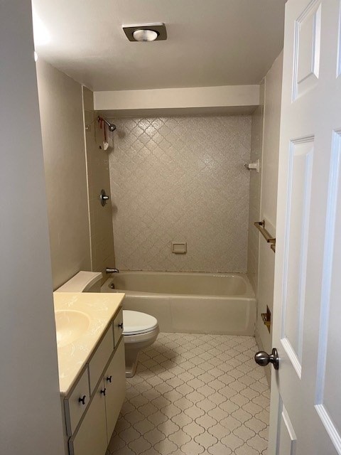 2 beds, 2 baths, 1,250 sqft, $3,500, Unit 705