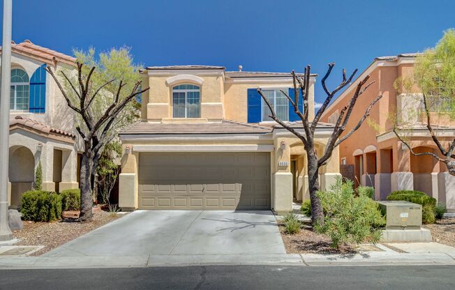 Beautiful 3 Bedroom Mountain’s Edge Rental with Brand-New Luxury Vinyl Flooring!