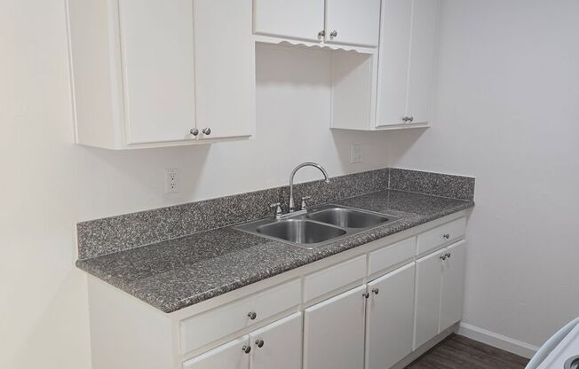 1 bed, 1 bath, 500 sqft, $1,795, Unit 55-50