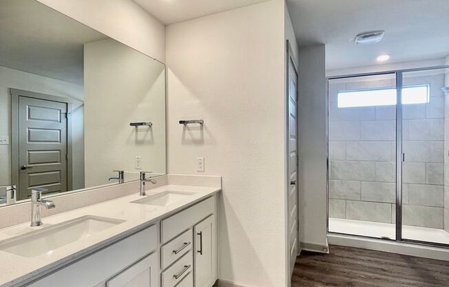 4 beds, 3 baths, $2,190