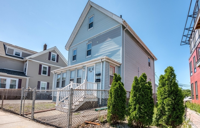 1457 HYDE PARK AVE