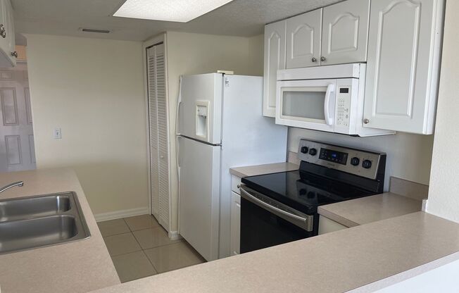 ***All Utilities Included*** 3 bedroom 2 bathroom Condo w/utilities included in $300 Utility Fee.