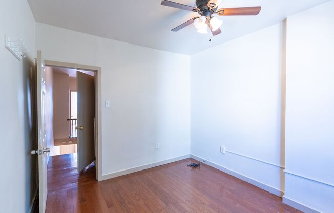 3 beds, 1 bath, $1,600