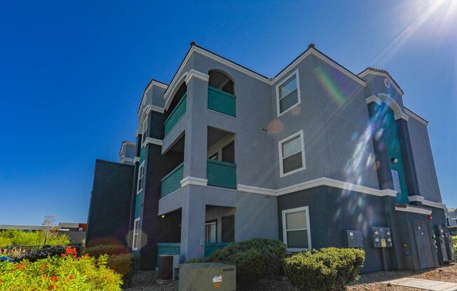 2 Suite 1st Floor Condo In Gated Northwest Community