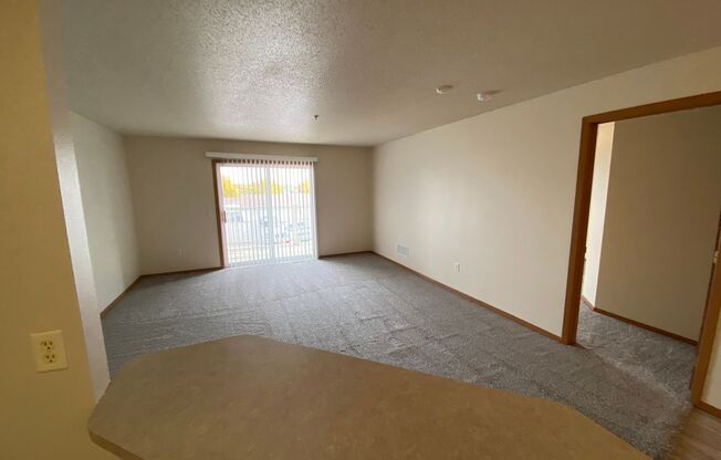 1 bed, 1 bath, 735 sqft, $907, Unit 219S