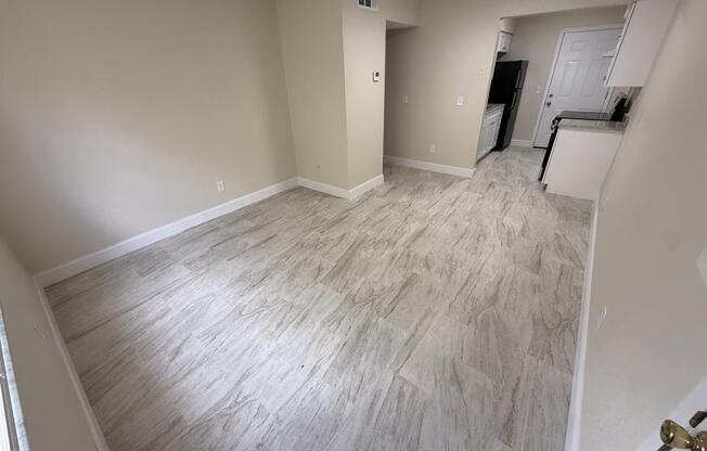1411 E MOHAWK AVE