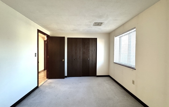 2 beds, 1 bath, 999 sqft, $2,300, Unit 302