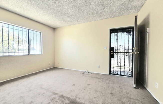 8868 S WALL ST