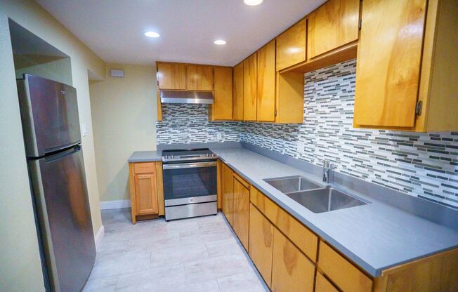 1 bed, 1 bath, $1,925, Unit # 1/2