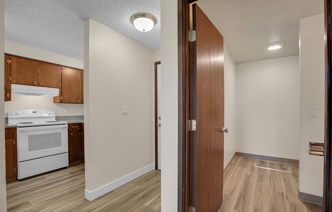 2 beds, 1.5 baths, 1,050 sqft, $2,049, Unit 214-776A