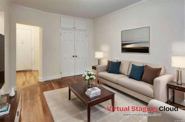 1 bed, 1 bath, 700 sqft, $2,300, Unit 5D