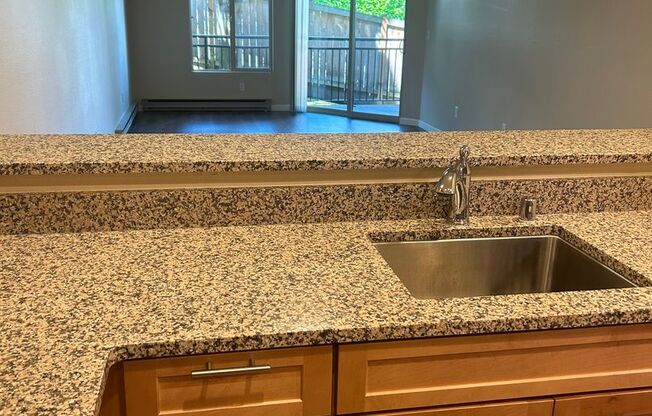 1 bed, 1 bath, 939 sqft, $2,195, Unit 101