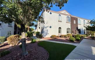 3 beds, 2 baths, $1,445, Unit # 4822