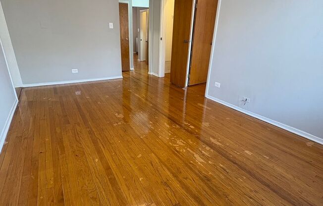 3 beds, 1 bath, 1,003 sqft, $1,225, Unit CA 143.5-3W