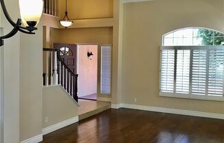 578 S Eveningsong Ln
