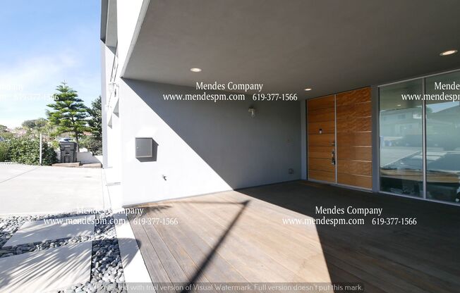 5725 SOLEDAD MTN RD