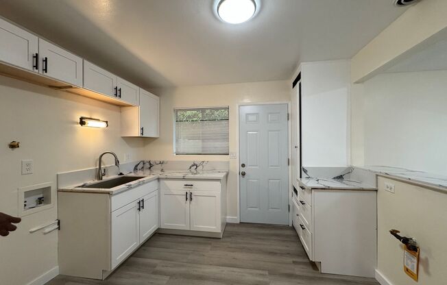 1671 1/2 W 212th St
