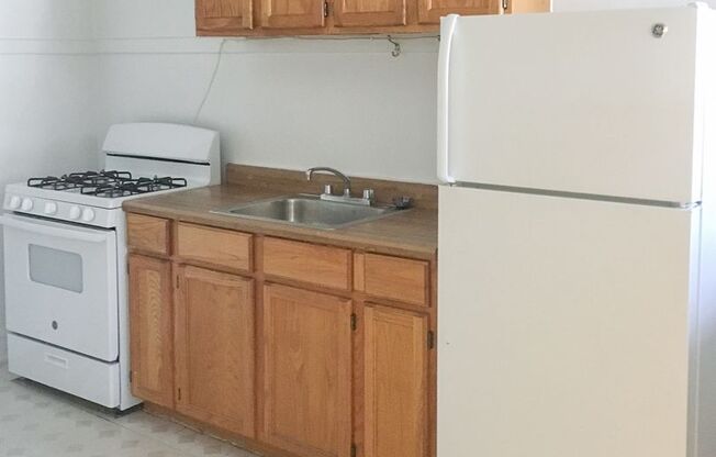 1 bed, 1 bath, 585 sqft, $1,695, Unit 2612G-1R