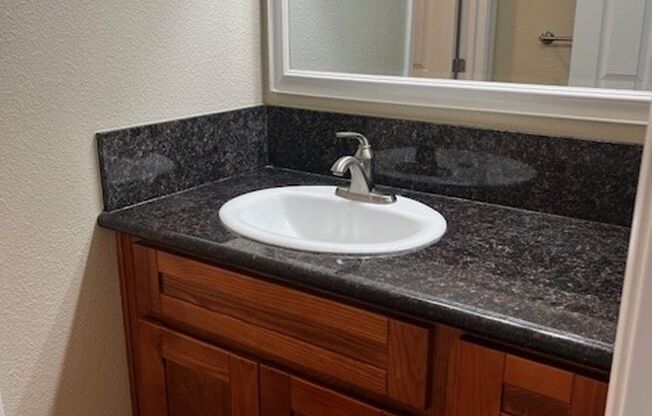 2 beds, 1 bath, 825 sqft, $1,850, Unit 114