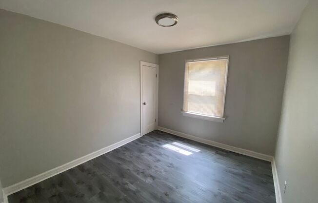 2 beds, 1 bath, $1,000