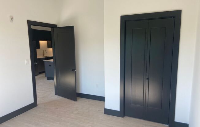 2 beds, 2 baths, 1,077 sqft, $2,500, Unit 501