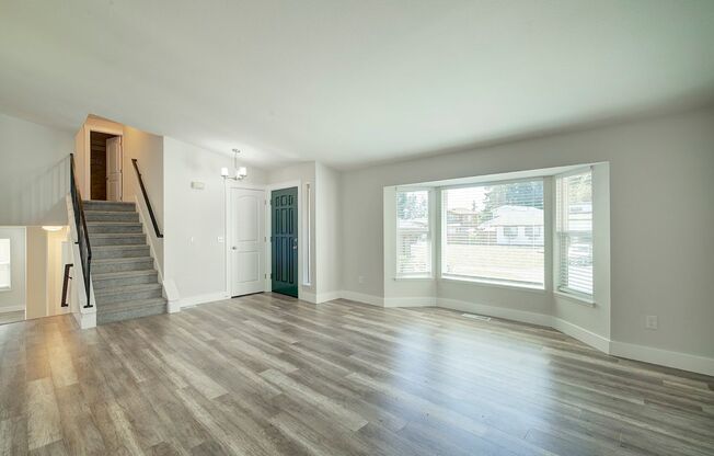 3Bd/2.5Ba Kent House